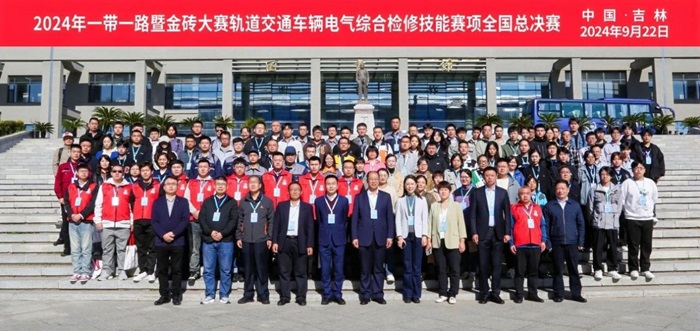 图片5.jpg 图片5.jpg