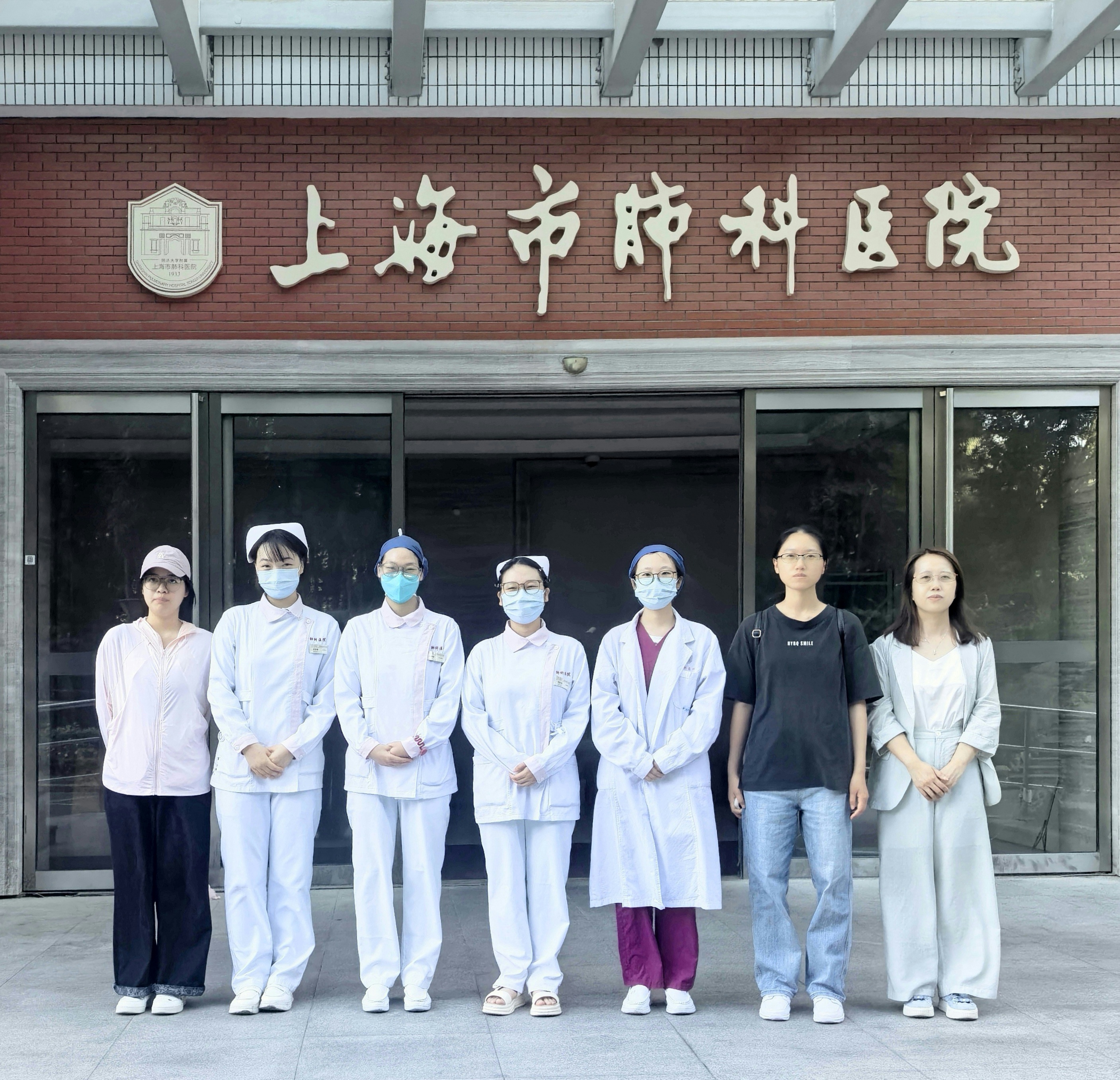 走访慰问暖人心，学子笃行获赞誉&mdash;&mdash;贝博护理专业学子深耕三甲医院实习就业岗位